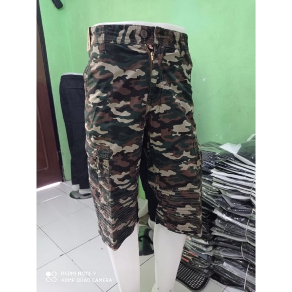 celana pendek kendi