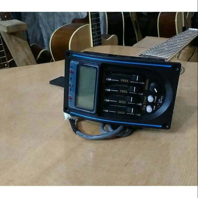 Equalizer Gitar Preamp PrenerLC