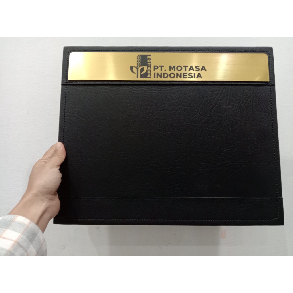 

PAGING BOARD / PAPAN NAMA AIRPORT / PAPAN NAMA TRAVEL