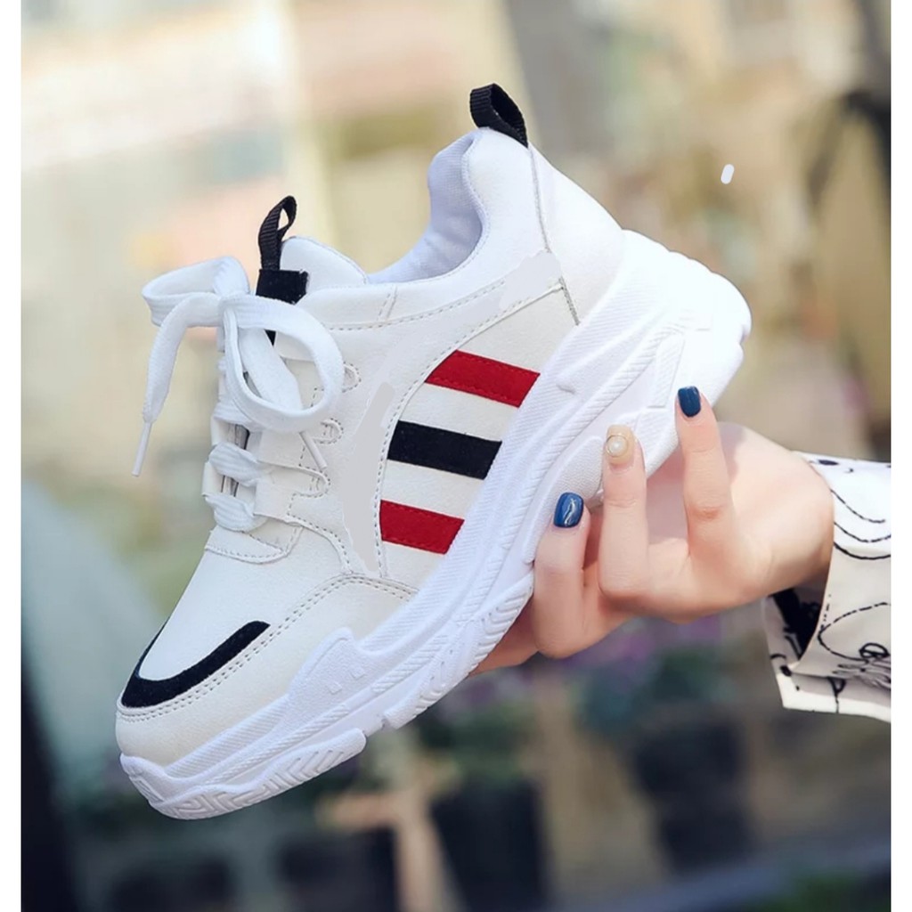  Sepatu  Wanita  Sneakers  WILONA Shopee  Indonesia