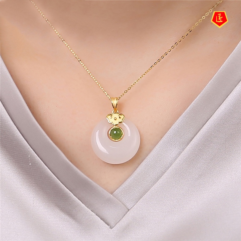 [Ready Stock]Hetian Jade Lotus White Chalcedony Necklace Pendant