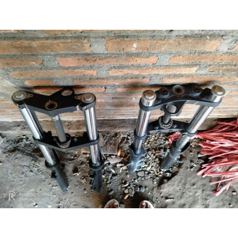 shock depan r25 atau mt25