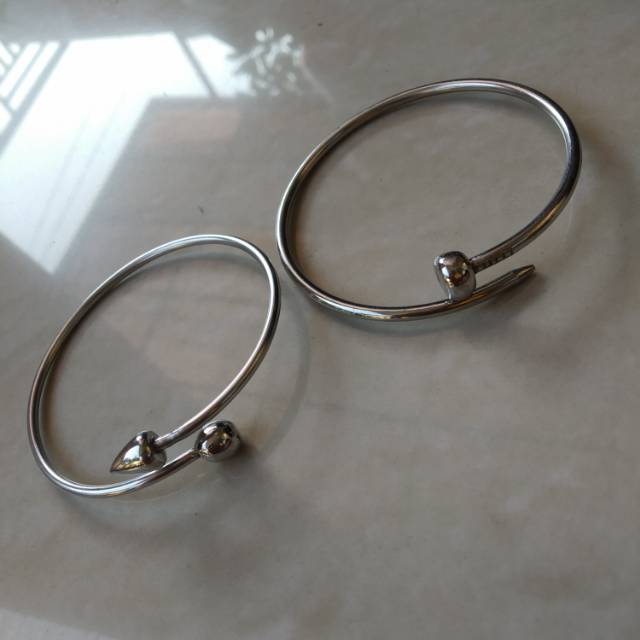 Gelang Bangle Pria/Wanita Desain Paku dan Anak Panah.