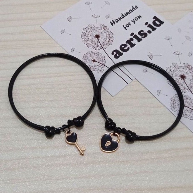 Gelang Couple Kunci Gembok Sepasang (2 Pcs)