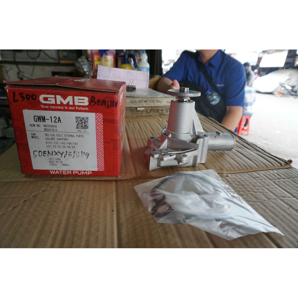 Water Pump Waterpump Mitsubishi L300 Bensin/Lancer 80-82 GMB GWM-12A