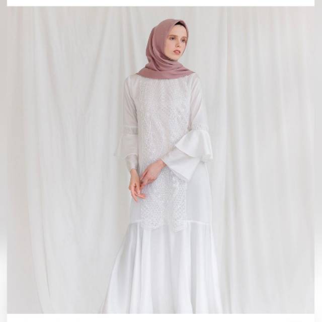 KIRANA DRESS by Vanilla hijab,  broken white XL