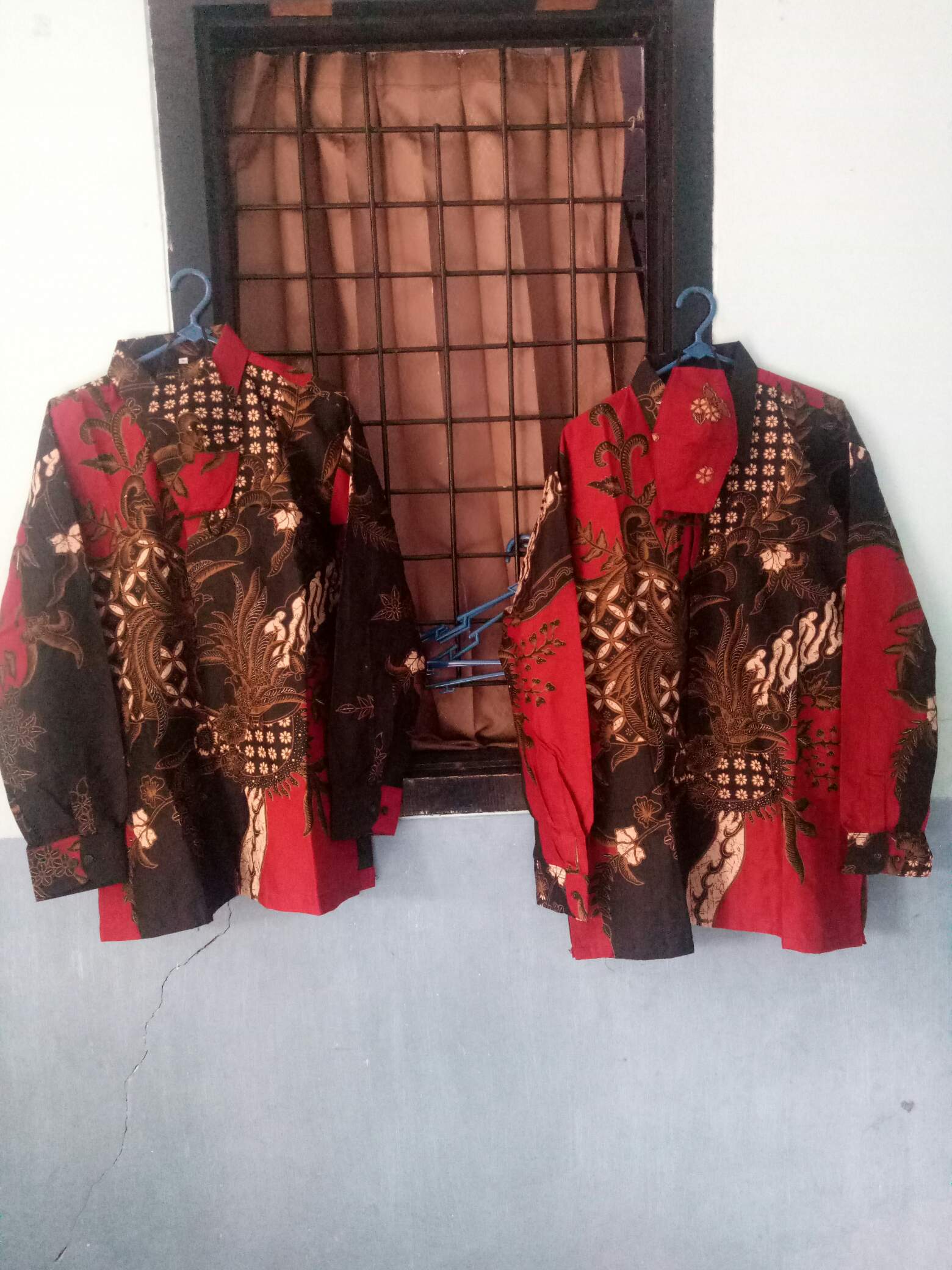 Parang Merah Kemeja Batik Pria Lengan Panjang Lapis Furing Katun Primisima Batik Solo