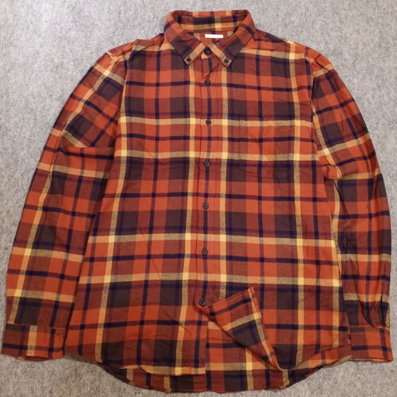 kemeja flannel uniqlo (GU) plaid outer casual ootd pria murah second branded original