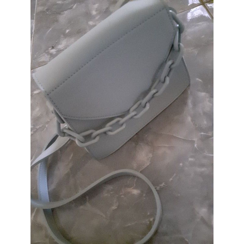 Tas slempang sling bag rantai Miniso