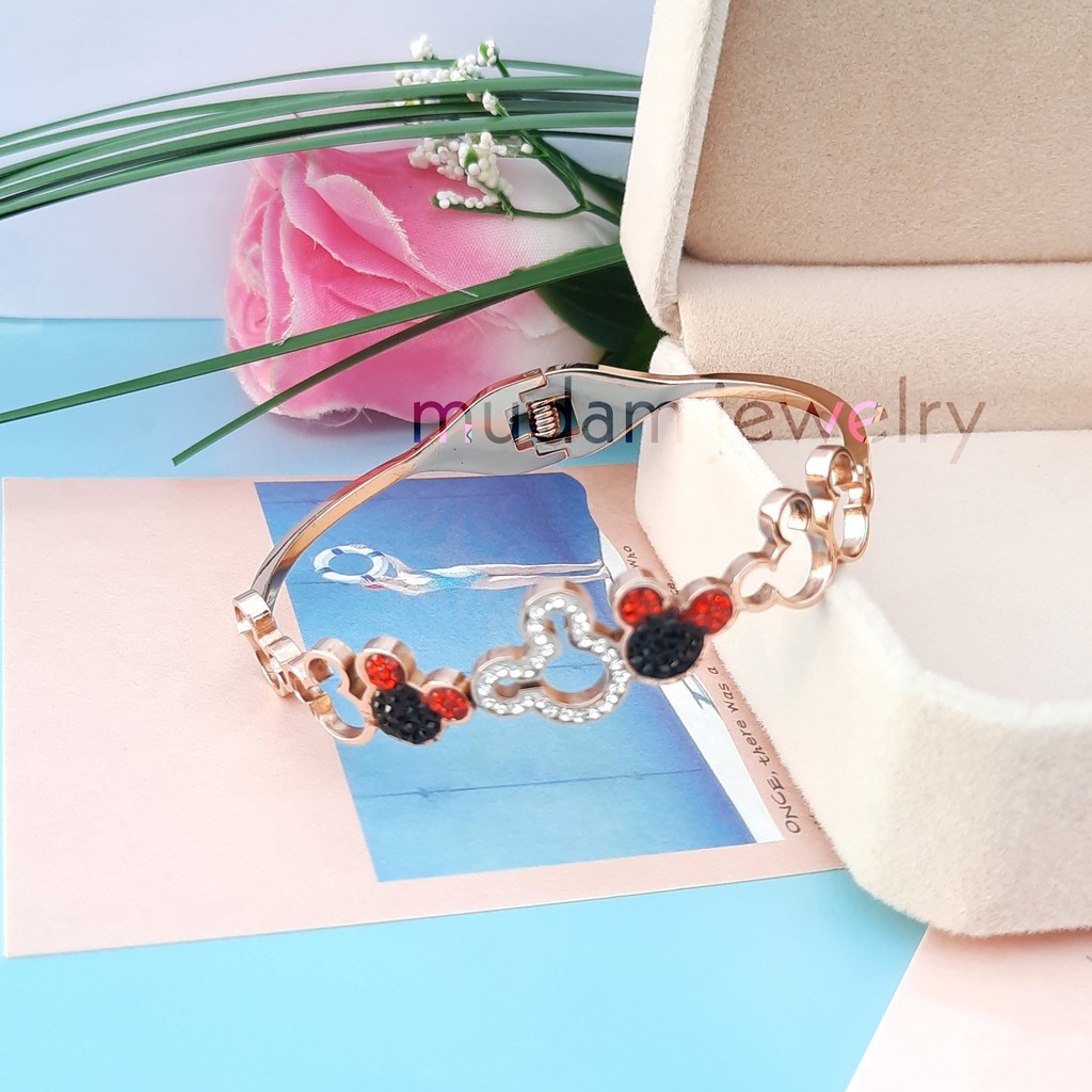 Gelang Bangle Titanium Karakter Mickey And Minnie Warna Rose Gold, Gold dan Silver