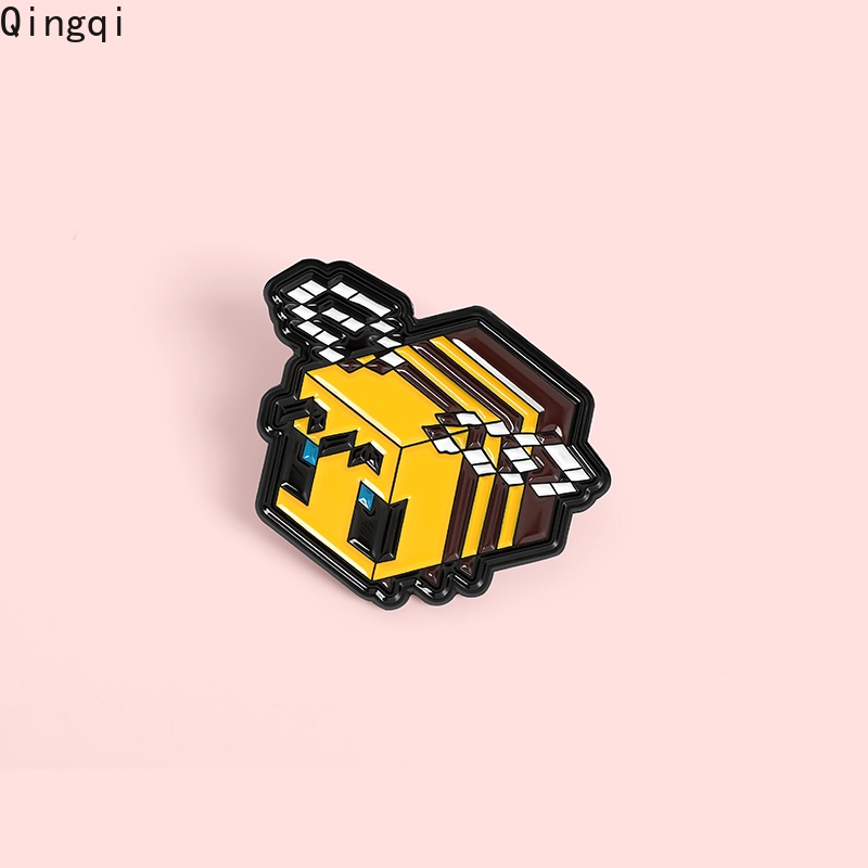 Bros Pin Enamel Bentuk Kartun Lebah Pixel