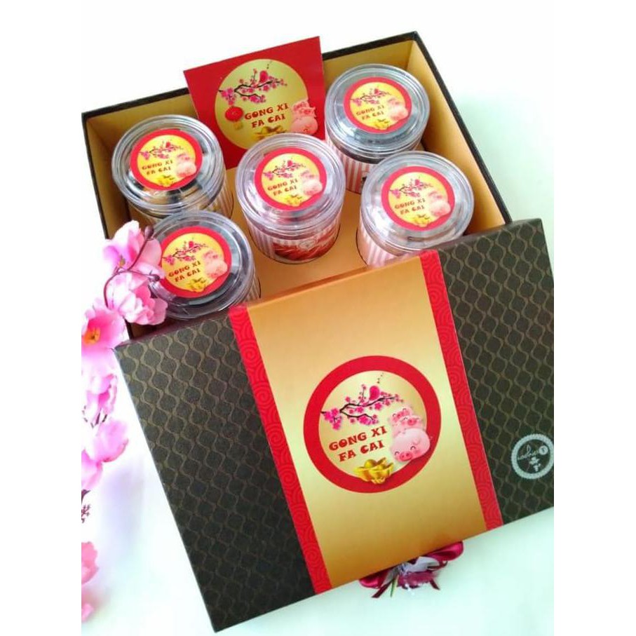 

Parcel / Hampers / Gift Imlek Fortune 5 - Box Gold Terpopuler Toko.Cala1234