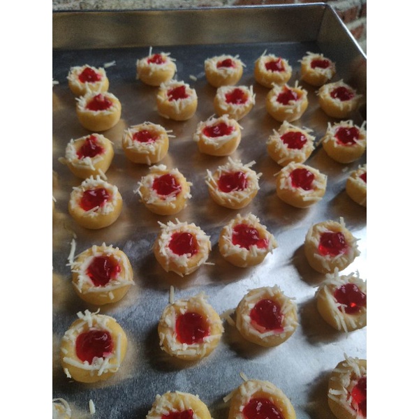 

Kue Strawberry Thumbprint/kue kering lebaran