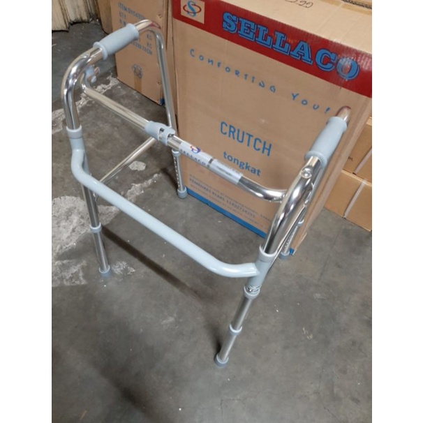 Alat Bantu Jalan Lansia / Walker SELLACO 913 L