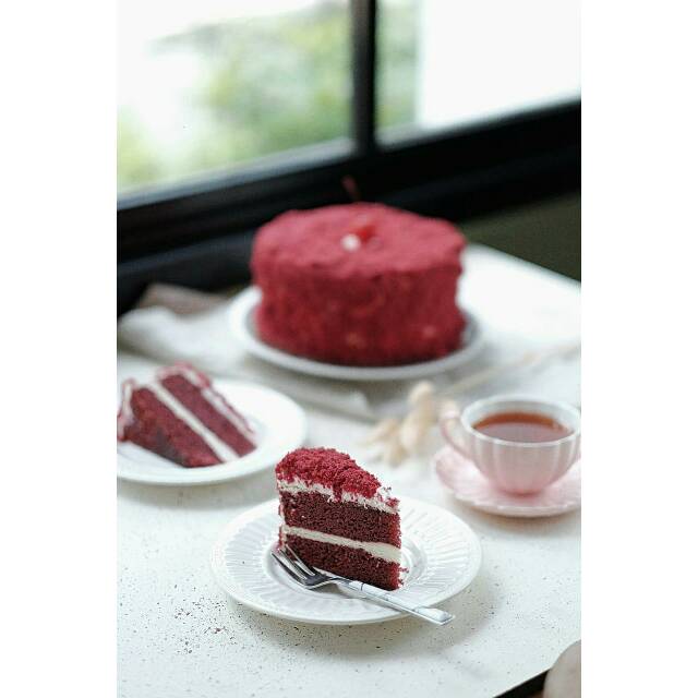 

Red velvet cake diameter 16cm.