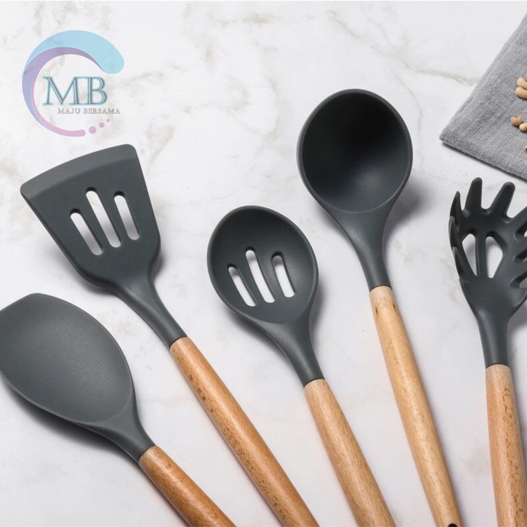 RT82 Kitchen Utensil Silicone wood 12pcs Set Peralatan Dapur Masak Baking Sutil Spatula Sendok Silikon Set Alat Masak 11 in 1 gagang kayu MB2924