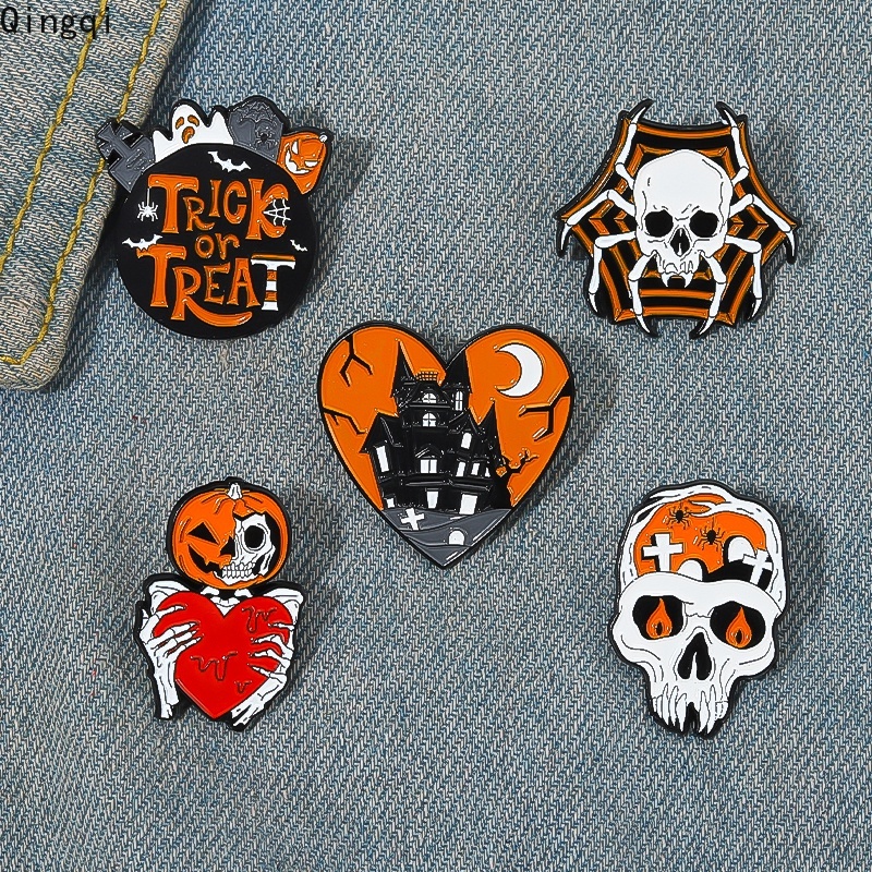 Bros Pin Enamel Desain Kartun Tengkorak Labu Halloween Untuk Anak