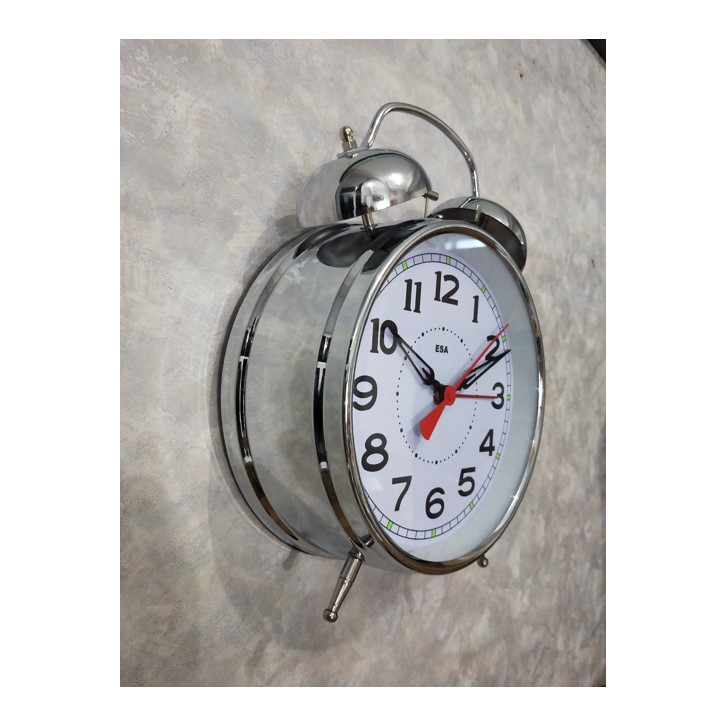Jam Dinding Meja Alarm Clock Silver Gaya Retro Klasik 25cm Dengan Tenaga Putaran Mekanikal