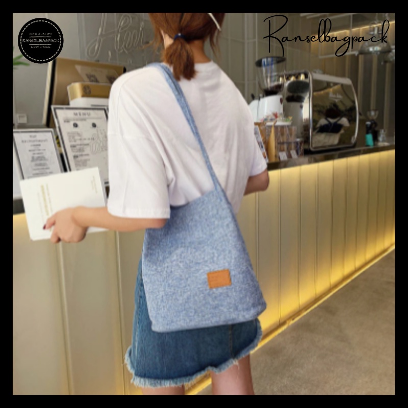 Tas Selempang Messenger Terbaru Kekinian Model Fashion Korea Murah Multifungsi Stylish Simple Casual Elegan Import Lokal Original Perempuan Wanita Cewek