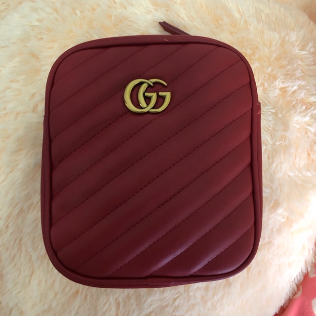tas selempang gucci