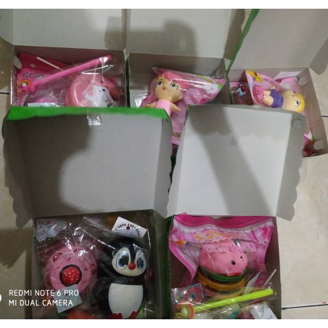Harga Squishy BOX Terbaru Agt 2026 | BigGo Indonesia