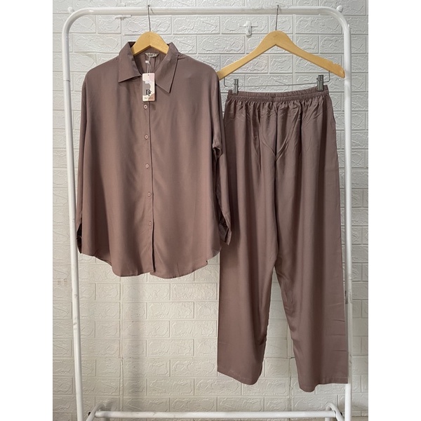 BEST SELLER ONE SET STANDAR POLOS-Milo Ld 110