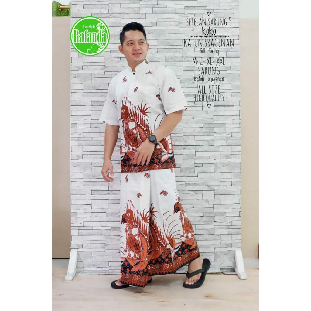 Baju Koko Batik Terbaru Sarung Batik Warna Putih Setelan Koko Batik Sarung Batik Wayang Putih