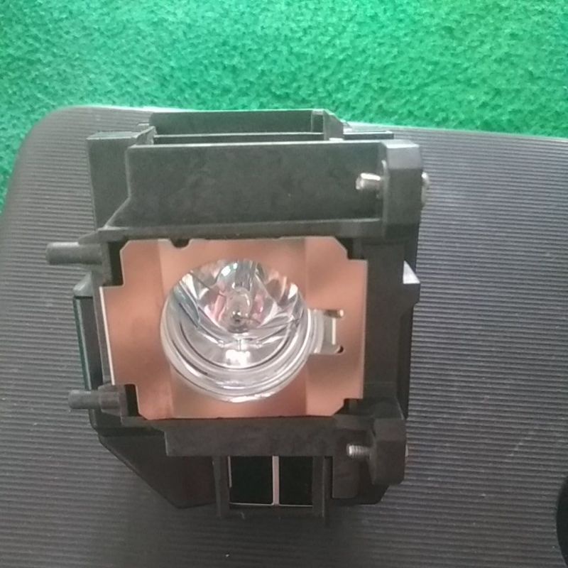 lampu proyektor Epson EBX100