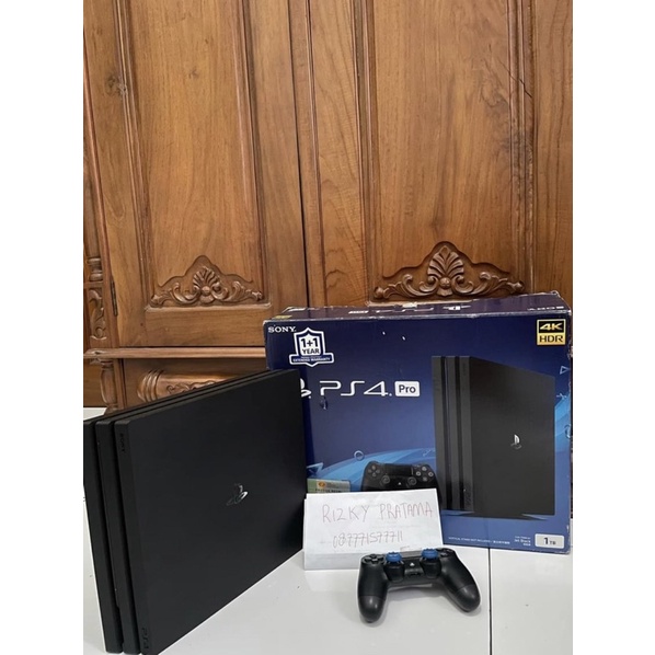 PS4 Pro 1Tb CUH 7106B Second