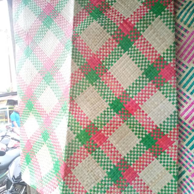 Tikar pandan ukuran 200 cm x 120 cm
