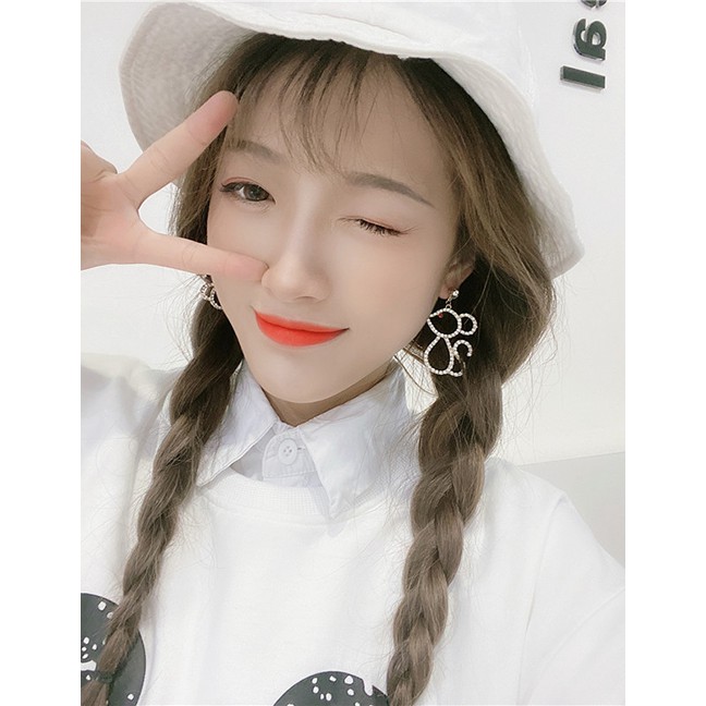 LRC Anting Tusuk Fashion Diamond Stud Earrings D64442