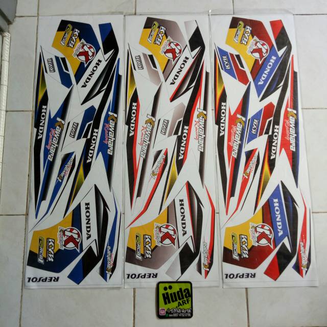 Striping variasi new honda blade carbu