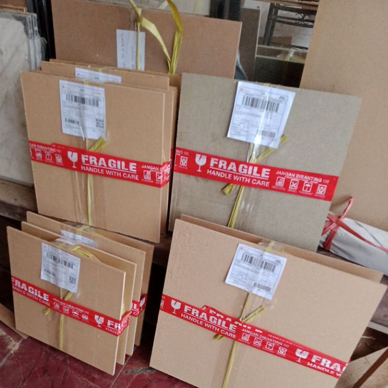 cermin bulat D25cm/ada tali gantungan nya/cermin dinding/cermin rias/cermin wastafel/cermin kamar mandi/aesthetic/murah-2