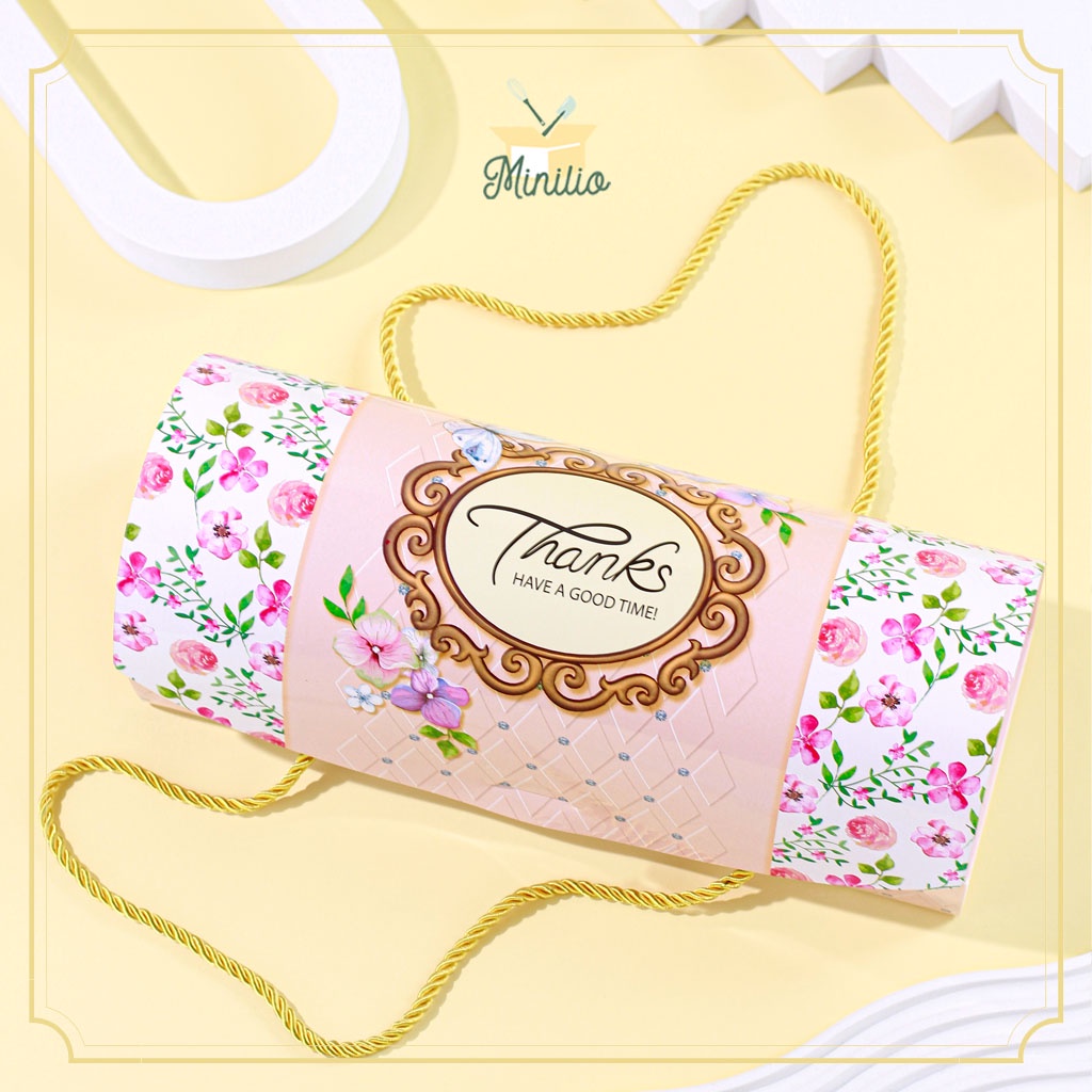 

BLOSSOM BOX - Box kue Kotak kue Dus kue Cake box Kardus Box Packing Kardus Kado Hampers Roll Cake bolu gulung Tempat bolu kotak bahan Ivory Ukuran 30 cm