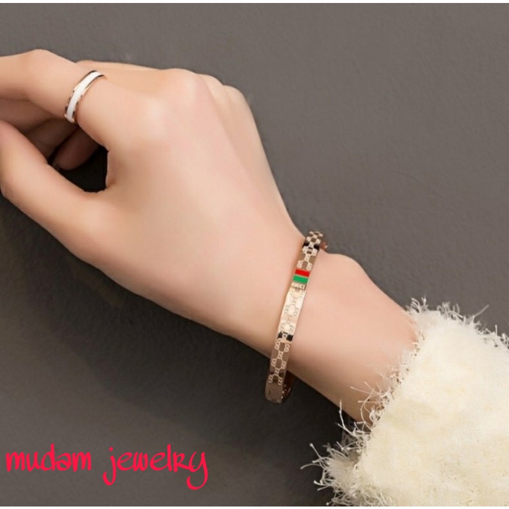 Gelang Titanium Model Gc Tersedia Warna Rosegold,  Gold dan Silver