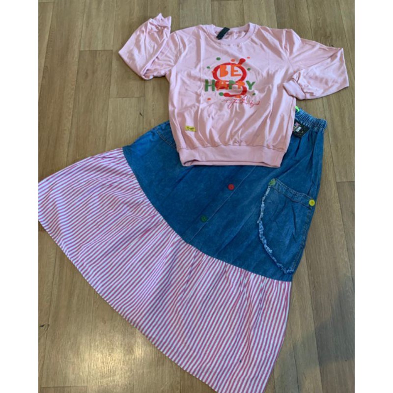 set rok jeans kombi kaos inayah