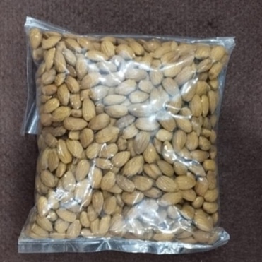 

Kacang Almond Roasted