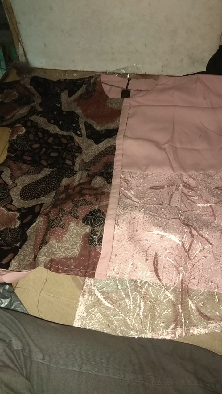 Sarimbit Batik/couple Batik Motif Baru Kombinasi Brokat Terhits Baju Kondangan Terbaru Dan Terlaris