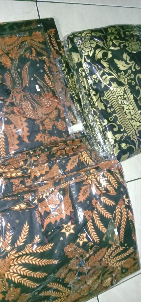 Kemeja Batik Jumbo Prada Motif Kembang Gedi