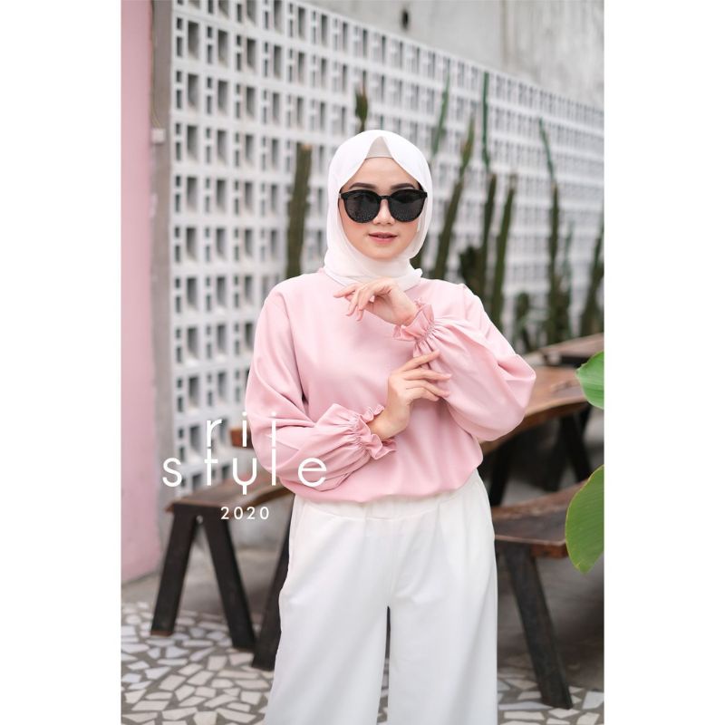 CUCI GUDANG BAJU LILI TOP by Riistyle