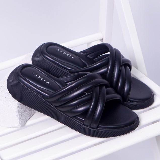 LAPEPA YUK - Sandal Wanita Wedges TARA Sendal Cewek Platform Kondangan Hak Tinggi Model Silang 3 Size 36 37 38 39 40 41 Pergi Jalan Kasual Santai Rumah Slop Warna BLACK Hitam Selop Promo Premium Original Kekinian Terbaru Shoes Original Mall Official Stor
