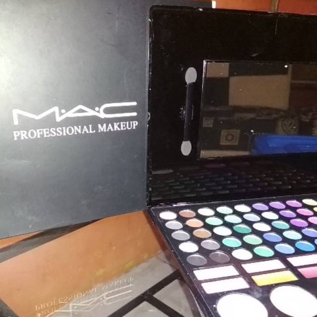Mac palette make up