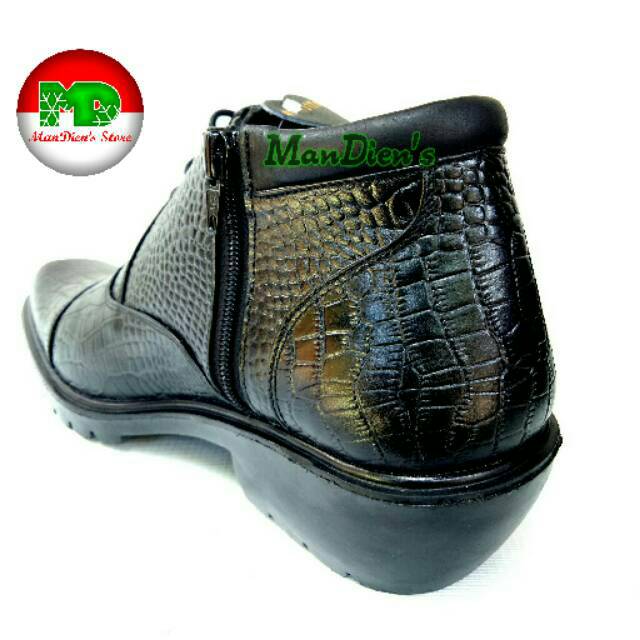 Medali K174FB - Sepatu Boot Motif Buaya Sol Tebal Jenggel Gaya Koboi Model Pdh Polri Tni Satpam Security Model Boot Pendek Touring Hiker Terbaru Kualitas terbaik Asli Original Branded