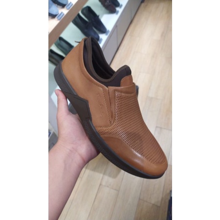 PIERRE CARDIN sepatu casual best seller