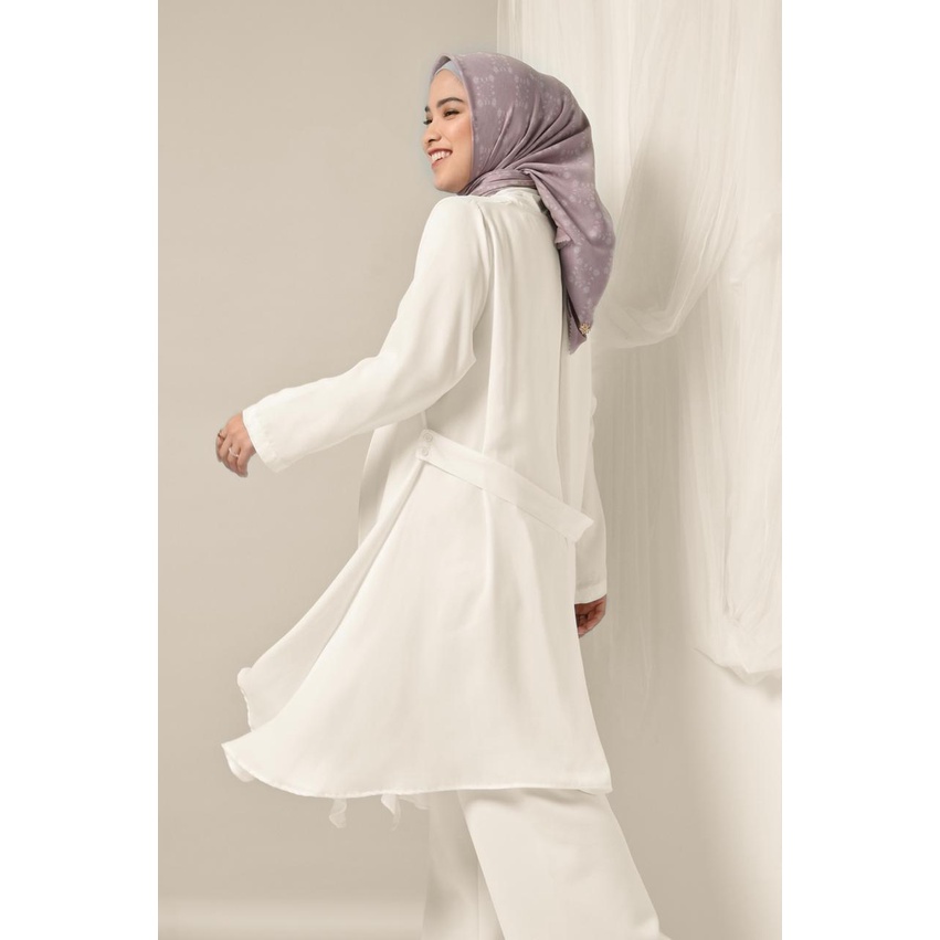 HEYLOCAL LEENA OUTER WHITE by heylocal.id local.id luaran pleats plisket madame sexy kardigan
