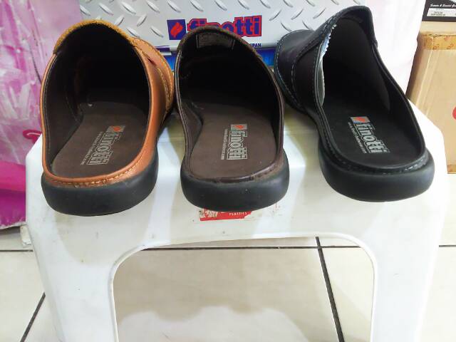 Slop Finotti TM 04, sandal sepatu Finotti TM 04