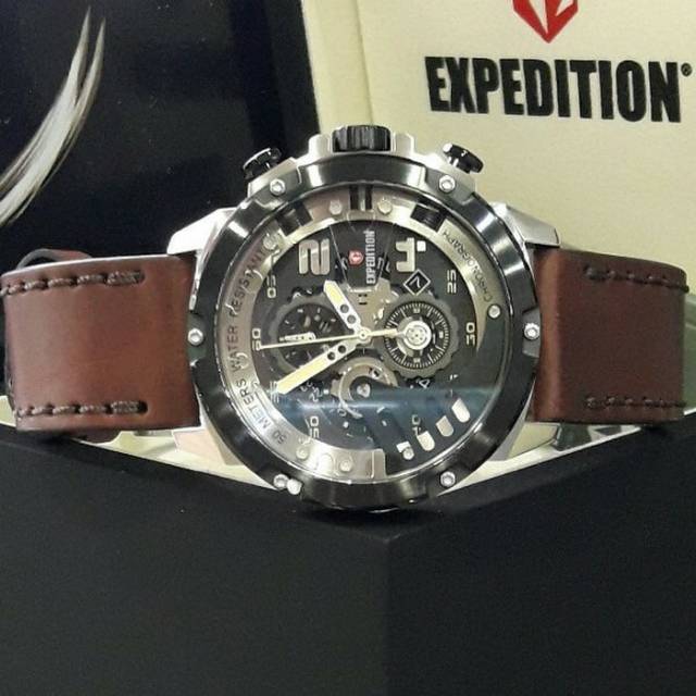 Jam Tangan Sport Expedition E6700 Original Silver