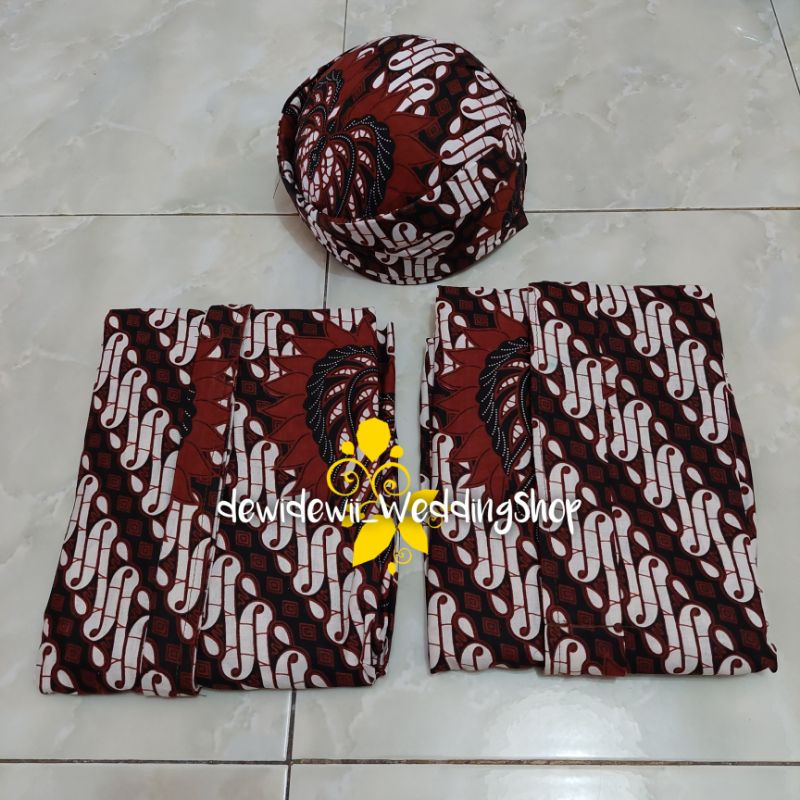 Set Jarik Cewek Cowok + Blangkon, Motif Parang Garuda