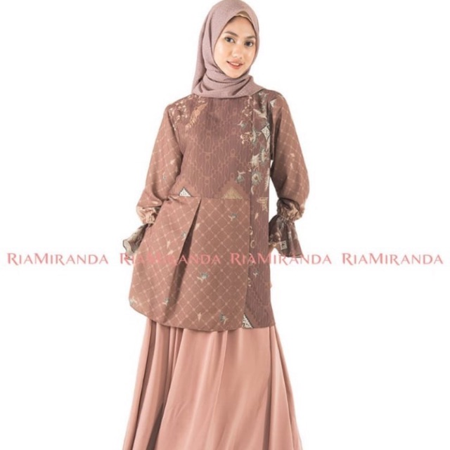 Sale  Banuwati top size L riamiranda wastra