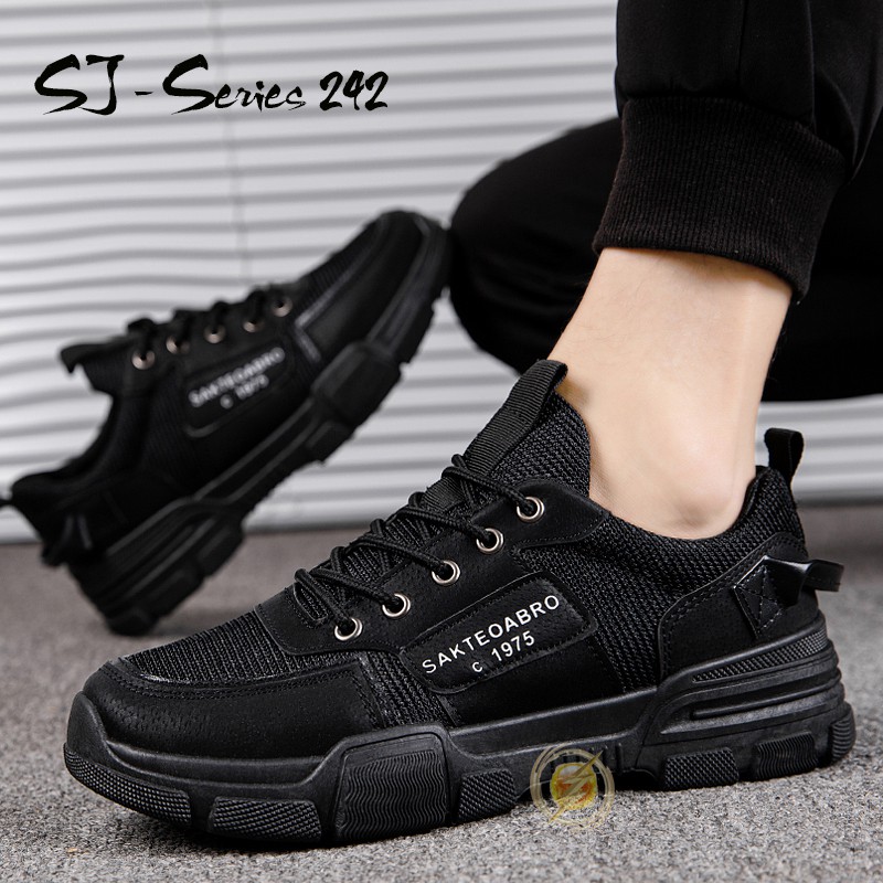 [OOS] Sepatu Sneakers Pria Trendy Casual Kualitas Import Premium - 242